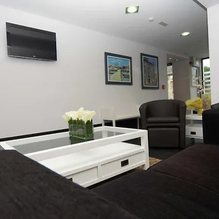 艾尔泊多旅馆 招待所 科林德雷斯